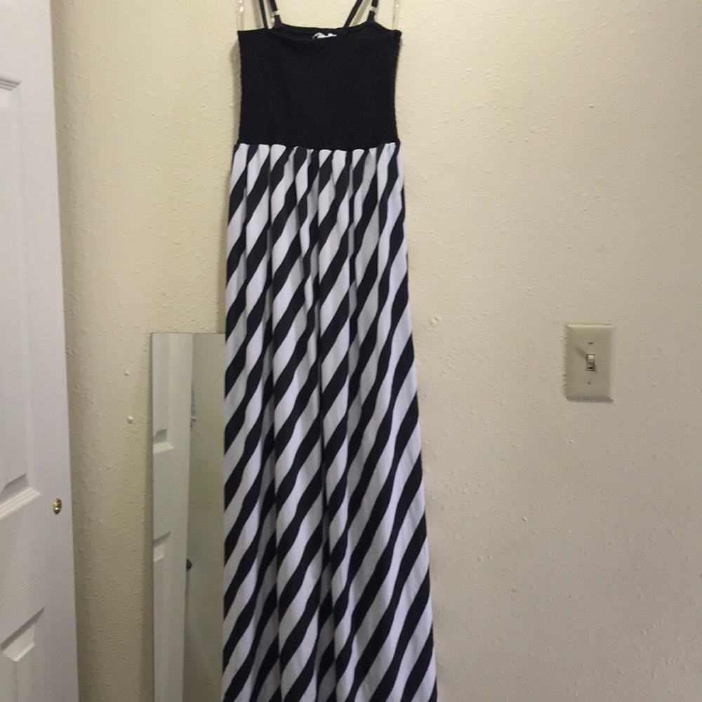 Black and white maxi dress